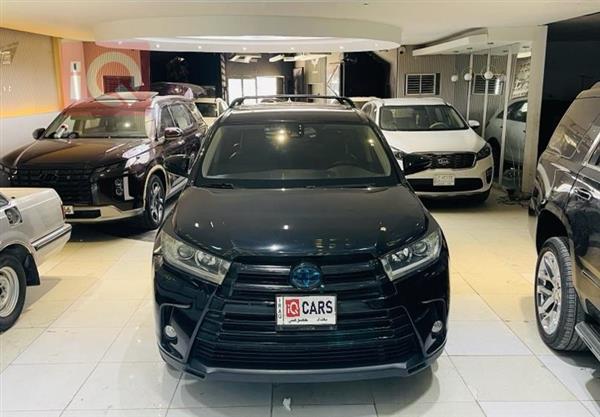Toyota Highlander 2018 for sale in Iraq - Karbala